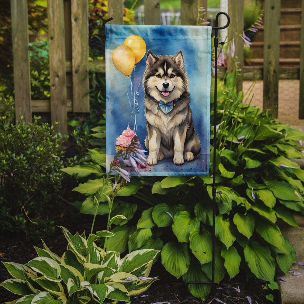 Alaskan Malamute Happy Birthday Garden Flag
